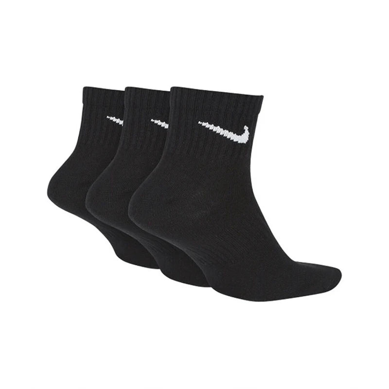 Original Nike Lightweight Unisex Sports Socks Men's and Women's 3 Pairs Casual Breathable Short Tube Black Socks S M L XL SX7677